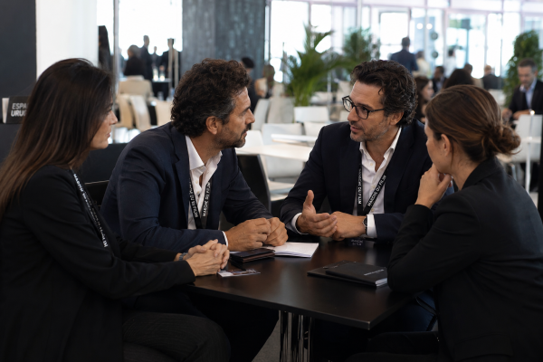 sonia boost film producer, ai growth marketing, experta en IA